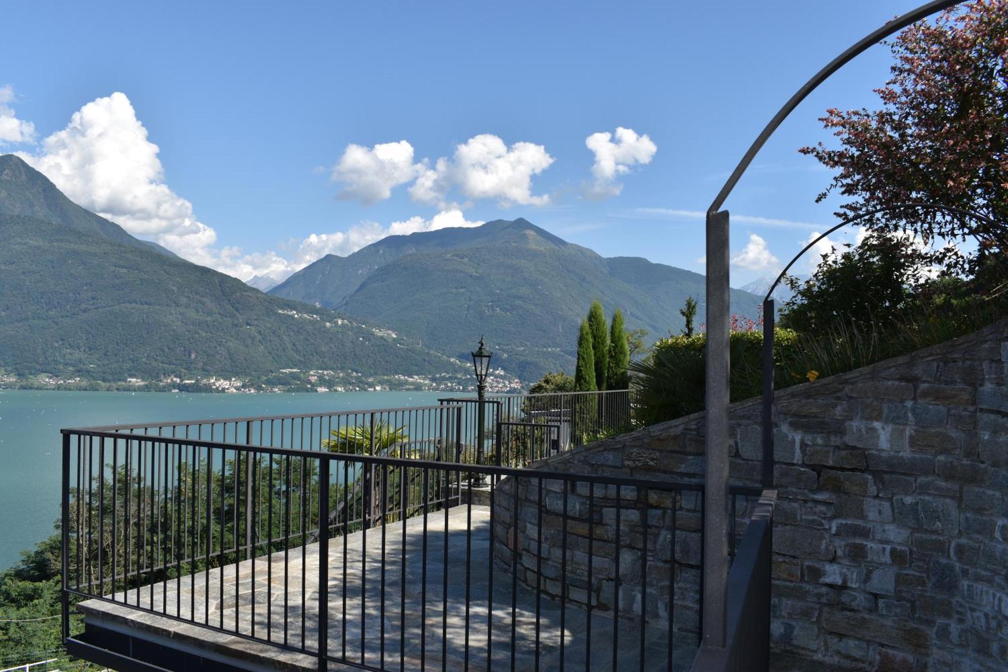 Apartment Monte E Lago Pianello Del Lario 外观 照片